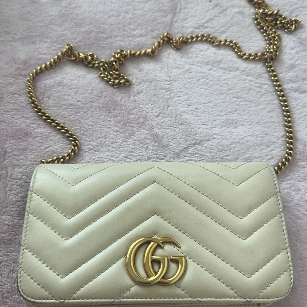 Gucci Cream Crossbody Bag with Quilted Chevron Design